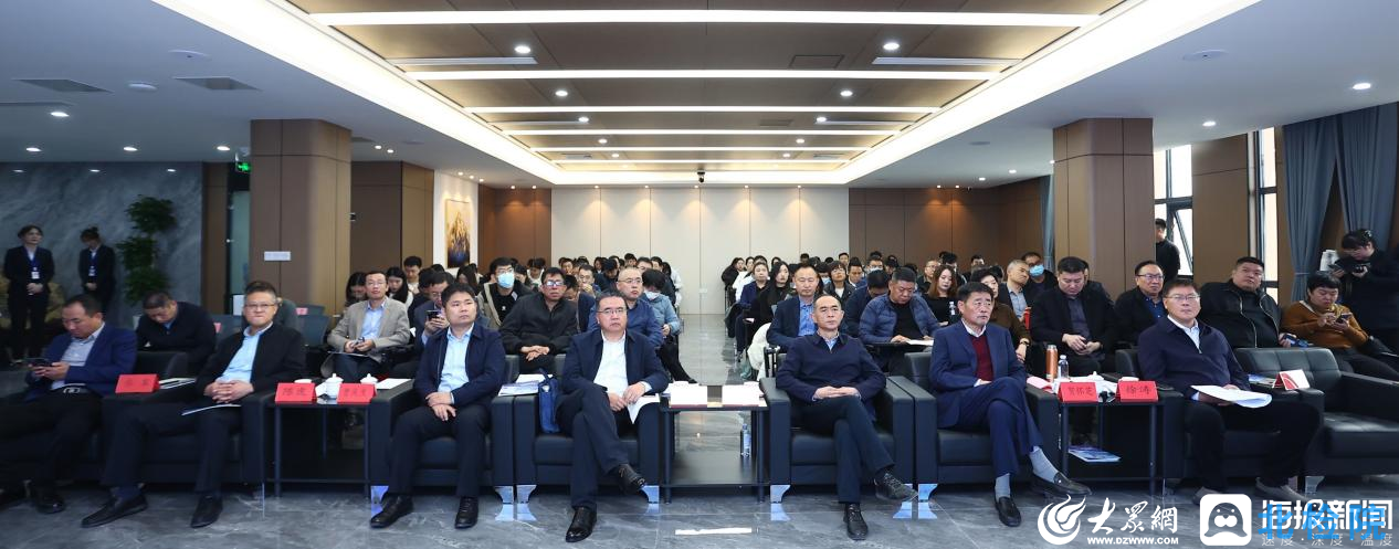 山東省小企業(yè)創(chuàng)新優(yōu)秀成果推廣目錄發(fā)布與專家對(duì)接活動(dòng)在濟(jì)南成功舉辦